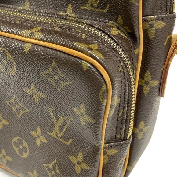 LOUIS VUITTON Amazone Monogram Shoulder Bag Monogram Canvas 735-090125 - Picture 8 of 14
